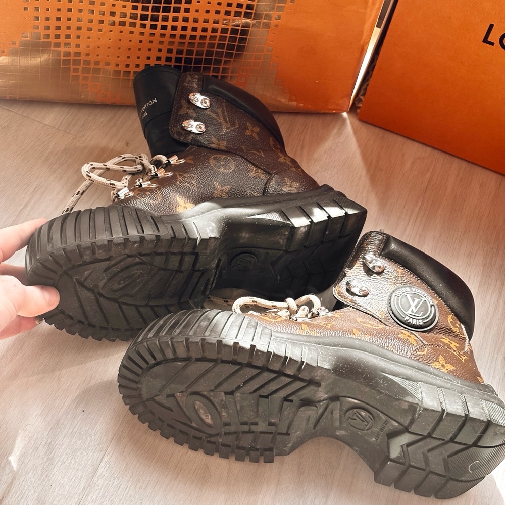 Louis vutton hiking shoes - Picture 8 of 10